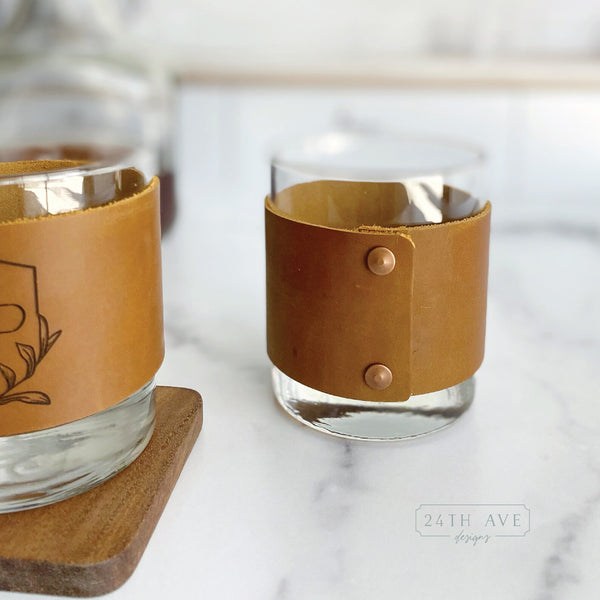 leather wrapped whiskey glass, whisky glass set, personalized whisky glass set with leather wrap, custom whisky glass set with leather wrap, leather whisky glass wrap set, wedding gift, groomsmen gift,  engraved whisky glass set